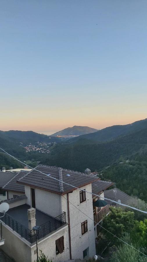 La Casetta Dei Pesciolini Sestri Levante Bagian luar foto