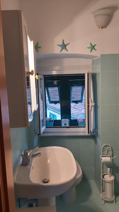 La Casetta Dei Pesciolini Sestri Levante Bagian luar foto